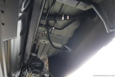 2000 Ford F-350 XLT  100% RUST FREE* 6-SPEED MANUAL* NEW CALIPERS - BRAKES - ROTORS - HOSES - BELTS - DOOR LOCK ACTUATORS - BILSTEIN 5100 SHOCKS - COOLANT&BRAKE FLUID FLUSH - AC CHARGE - NEW 35 "TOYO A/T III 10-PLYS - Photo 31 - Portland, OR 97230