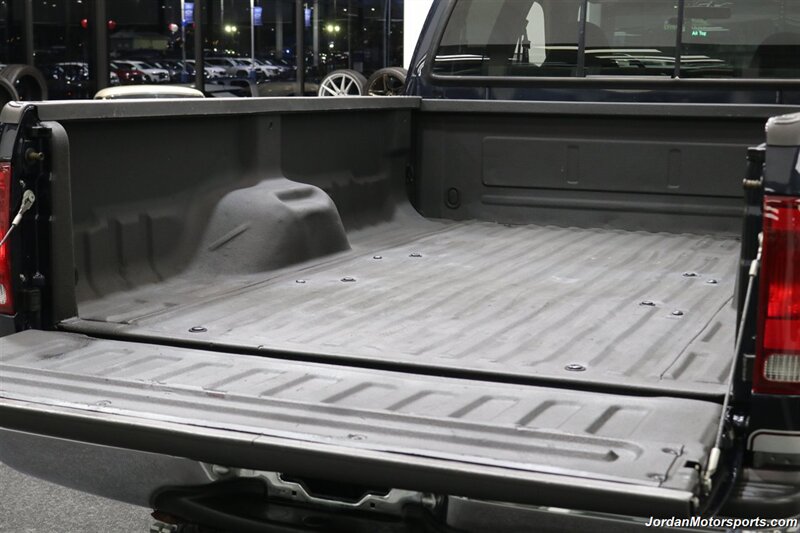 2000 Ford F-350 XLT  100% RUST FREE* 6-SPEED MANUAL* NEW CALIPERS - BRAKES - ROTORS - HOSES - BELTS - DOOR LOCK ACTUATORS - BILSTEIN 5100 SHOCKS - COOLANT&BRAKE FLUID FLUSH - AC CHARGE - NEW 35 "TOYO A/T III 10-PLYS - Photo 45 - Portland, OR 97230