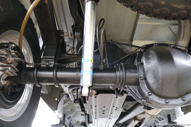 2000 Ford F-350 XLT  100% RUST FREE* 6-SPEED MANUAL* NEW CALIPERS - BRAKES - ROTORS - HOSES - BELTS - DOOR LOCK ACTUATORS - BILSTEIN 5100 SHOCKS - COOLANT&BRAKE FLUID FLUSH - AC CHARGE - NEW 35 "TOYO A/T III 10-PLYS - Photo 35 - Portland, OR 97230