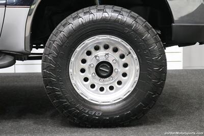 2000 Ford F-350 XLT  100% RUST FREE* 6-SPEED MANUAL* NEW CALIPERS - BRAKES - ROTORS - HOSES - BELTS - DOOR LOCK ACTUATORS - BILSTEIN 5100 SHOCKS - COOLANT&BRAKE FLUID FLUSH - AC CHARGE - NEW 35 "TOYO A/T III 10-PLYS - Photo 52 - Portland, OR 97230