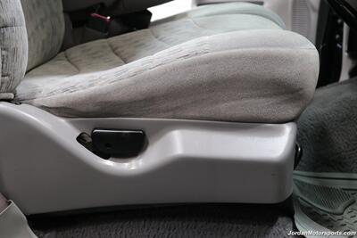 2000 Ford F-350 XLT  100% RUST FREE* 6-SPEED MANUAL* NEW CALIPERS - BRAKES - ROTORS - HOSES - BELTS - DOOR LOCK ACTUATORS - BILSTEIN 5100 SHOCKS - COOLANT&BRAKE FLUID FLUSH - AC CHARGE - NEW 35 "TOYO A/T III 10-PLYS - Photo 75 - Portland, OR 97230