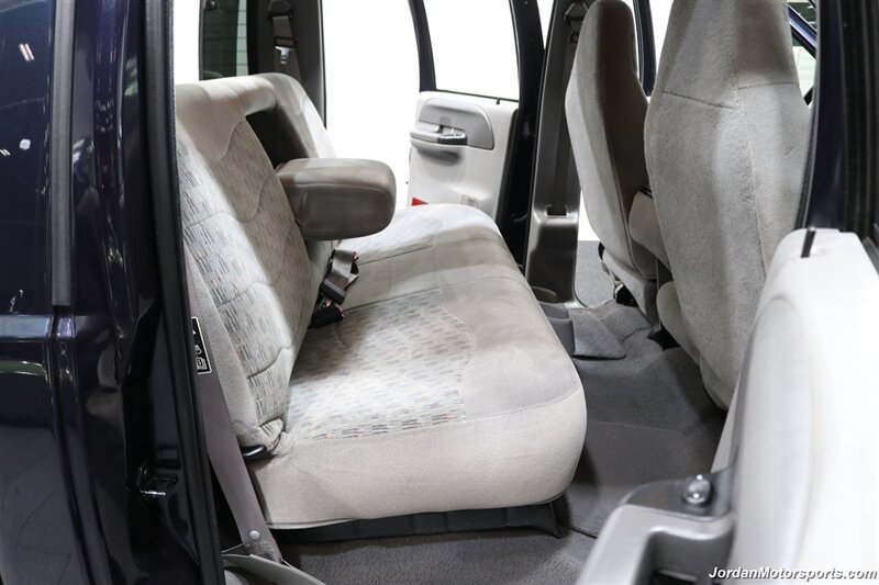 2000 Ford F-350 XLT  100% RUST FREE* 6-SPEED MANUAL* NEW CALIPERS - BRAKES - ROTORS - HOSES - BELTS - DOOR LOCK ACTUATORS - BILSTEIN 5100 SHOCKS - COOLANT&BRAKE FLUID FLUSH - AC CHARGE - NEW 35 "TOYO A/T III 10-PLYS - Photo 18 - Portland, OR 97230