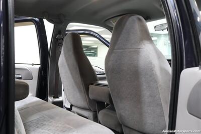 2000 Ford F-350 XLT  100% RUST FREE* 6-SPEED MANUAL* NEW CALIPERS - BRAKES - ROTORS - HOSES - BELTS - DOOR LOCK ACTUATORS - BILSTEIN 5100 SHOCKS - COOLANT&BRAKE FLUID FLUSH - AC CHARGE - NEW 35 "TOYO A/T III 10-PLYS - Photo 85 - Portland, OR 97230