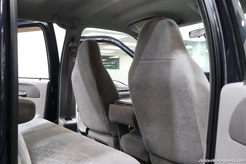 2000 Ford F-350 XLT  100% RUST FREE* 6-SPEED MANUAL* NEW CALIPERS - BRAKES - ROTORS - HOSES - BELTS - DOOR LOCK ACTUATORS - BILSTEIN 5100 SHOCKS - COOLANT&BRAKE FLUID FLUSH - AC CHARGE - NEW 35 "TOYO A/T III 10-PLYS - Photo 85 - Portland, OR 97230