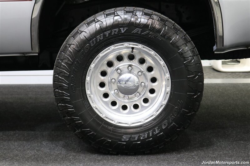 2000 Ford F-350 XLT  100% RUST FREE* 6-SPEED MANUAL* NEW CALIPERS - BRAKES - ROTORS - HOSES - BELTS - DOOR LOCK ACTUATORS - BILSTEIN 5100 SHOCKS - COOLANT&BRAKE FLUID FLUSH - AC CHARGE - NEW 35 "TOYO A/T III 10-PLYS - Photo 51 - Portland, OR 97230