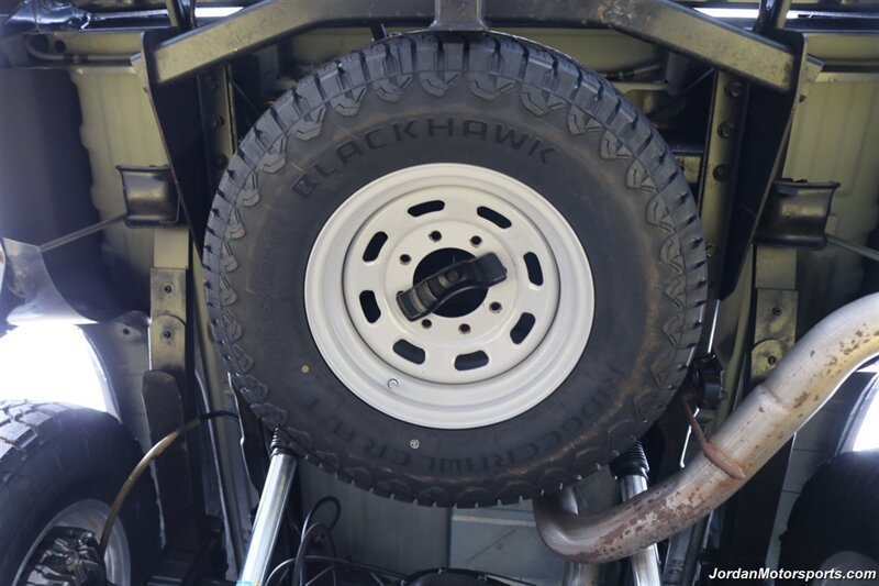 2000 Ford F-350 XLT  100% RUST FREE* 6-SPEED MANUAL* NEW CALIPERS - BRAKES - ROTORS - HOSES - BELTS - DOOR LOCK ACTUATORS - BILSTEIN 5100 SHOCKS - COOLANT&BRAKE FLUID FLUSH - AC CHARGE - NEW 35 "TOYO A/T III 10-PLYS - Photo 32 - Portland, OR 97230