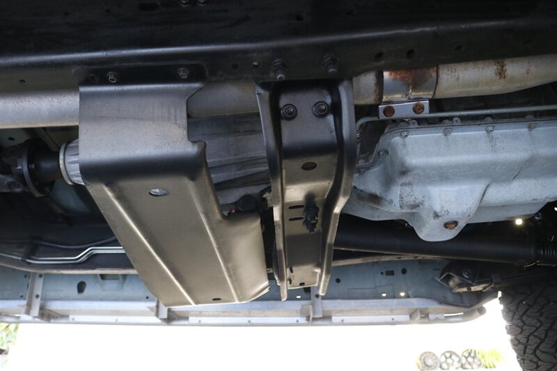 2003 Ford F-350 Super Duty XLT 4dr SuperCab XLT  LONG BED 7.3L 100% RUST FREE* NEW 2.75 " LEVEL KIT W/ BILSTEIN 5100 SHOCKS & 33 " BFG KO3 10-PLYs* NEW BRAKES - UPPER&LOWER BALL JOINTS-DIFF FLUIDS-BELTS-AC SERVICE-SEALS-WARREN HUBS* S&B INTAKE - Photo 34 - Portland, OR 97230