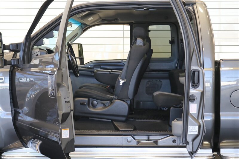 2003 Ford F-350 Super Duty XLT 4dr SuperCab XLT  LONG BED 7.3L 100% RUST FREE* NEW 2.75 " LEVEL KIT W/ BILSTEIN 5100 SHOCKS & 33 " BFG KO3 10-PLYs* NEW BRAKES - UPPER&LOWER BALL JOINTS-DIFF FLUIDS-BELTS-AC SERVICE-SEALS-WARREN HUBS* S&B INTAKE - Photo 48 - Portland, OR 97230