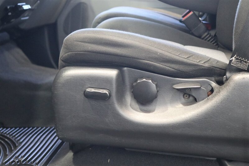 2003 Ford F-350 Super Duty XLT 4dr SuperCab XLT  LONG BED 7.3L 100% RUST FREE* NEW 2.75 " LEVEL KIT W/ BILSTEIN 5100 SHOCKS & 33 " BFG KO3 10-PLYs* NEW BRAKES - UPPER&LOWER BALL JOINTS-DIFF FLUIDS-BELTS-AC SERVICE-SEALS-WARREN HUBS* S&B INTAKE - Photo 68 - Portland, OR 97230