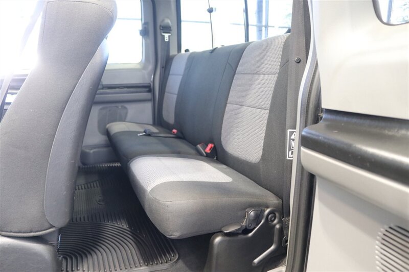 2003 Ford F-350 Super Duty XLT 4dr SuperCab XLT  LONG BED 7.3L 100% RUST FREE* NEW 2.75 " LEVEL KIT W/ BILSTEIN 5100 SHOCKS & 33 " BFG KO3 10-PLYs* NEW BRAKES - UPPER&LOWER BALL JOINTS-DIFF FLUIDS-BELTS-AC SERVICE-SEALS-WARREN HUBS* S&B INTAKE - Photo 78 - Portland, OR 97230