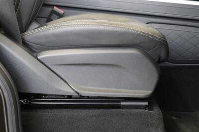 2021 Mercedes-Benz AMG G 63  1-OWNER* EXCLUSIVE INTERIOR - AMG TRAIL - AMG NIGHT MAGNO PKGs* LEATHER GRAB HANDLE* ALL SERVICES @ DEALER* NEW BRAKES-ROTORS-FLUIDS* ALL BOOKS & 2-KEYS - Photo 38 - Portland, OR 97230
