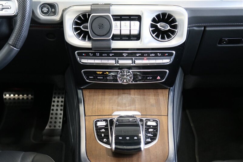 2021 Mercedes-Benz AMG G 63  1-OWNER* EXCLUSIVE INTERIOR - AMG TRAIL - AMG NIGHT MAGNO PKGs* LEATHER GRAB HANDLE* ALL SERVICES @ DEALER* NEW BRAKES-ROTORS-FLUIDS* ALL BOOKS & 2-KEYS - Photo 30 - Portland, OR 97230