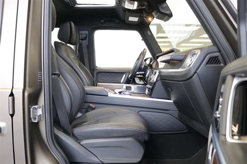 2021 Mercedes-Benz AMG G 63  1-OWNER* EXCLUSIVE INTERIOR - AMG TRAIL - AMG NIGHT MAGNO PKGs* LEATHER GRAB HANDLE* ALL SERVICES @ DEALER* NEW BRAKES-ROTORS-FLUIDS* ALL BOOKS & 2-KEYS - Photo 28 - Portland, OR 97230