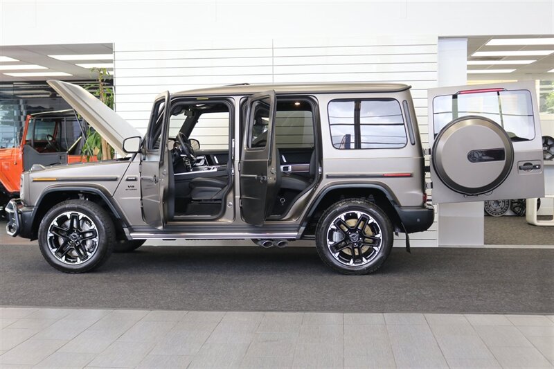 2021 Mercedes-Benz AMG G 63  1-OWNER* EXCLUSIVE INTERIOR - AMG TRAIL - AMG NIGHT MAGNO PKGs* LEATHER GRAB HANDLE* ALL SERVICES @ DEALER* NEW BRAKES-ROTORS-FLUIDS* ALL BOOKS & 2-KEYS - Photo 10 - Portland, OR 97230