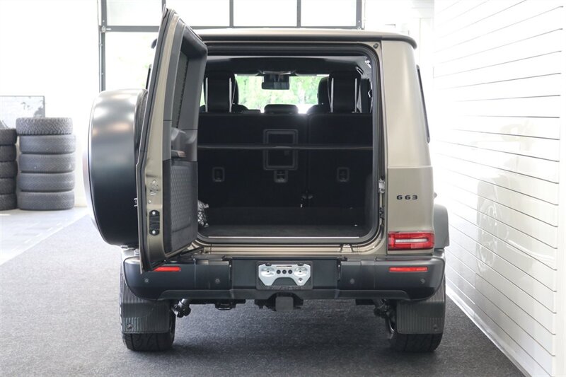 2021 Mercedes-Benz AMG G 63  1-OWNER* EXCLUSIVE INTERIOR - AMG TRAIL - AMG NIGHT MAGNO PKGs* LEATHER GRAB HANDLE* ALL SERVICES @ DEALER* NEW BRAKES-ROTORS-FLUIDS* ALL BOOKS & 2-KEYS - Photo 16 - Portland, OR 97230