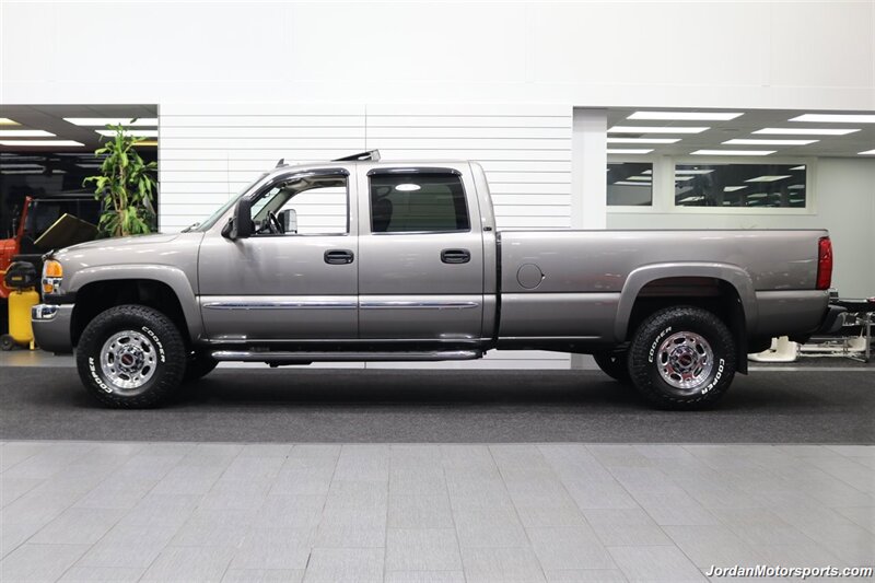 2006 GMC Sierra 2500 SLT  1-OWNER* LBZ W/ALLISON 6-SPD* CREW CAB LONG BED* 100% STOCK* NEW 33 " COOPER 10-PLY TIRES* FULLY SERVICED* ZERO RUST OR CORROSION* ALL BOOKS & KEYS - Photo 3 - Portland, OR 97230