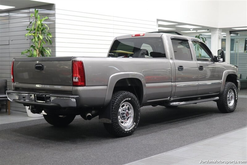 2006 GMC Sierra 2500 SLT  1-OWNER* LBZ W/ALLISON 6-SPD* CREW CAB LONG BED* 100% STOCK* NEW 33 " COOPER 10-PLY TIRES* FULLY SERVICED* ZERO RUST OR CORROSION* ALL BOOKS & KEYS - Photo 6 - Portland, OR 97230