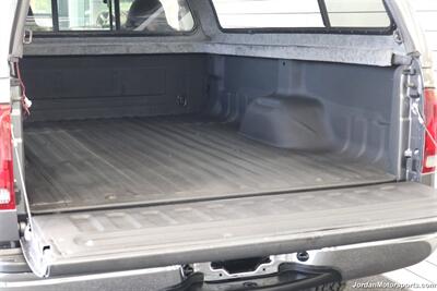 2002 Ford F-350 XLT  1-OWNER* 100%RUST & CORROSION FREE* NEW BRAKES-ROTORS-CALIPERS-FLUIDS-AC COMPRESSOR-17 "WHEELS-35 "TOYO AT3 10-PLYS- 2.5 " BILSTEIN LEVEL LIFT* NEVER HAD 5TH WHEEL OR GOOSENECK* COLLECTOR QUALITY - Photo 44 - Portland, OR 97230