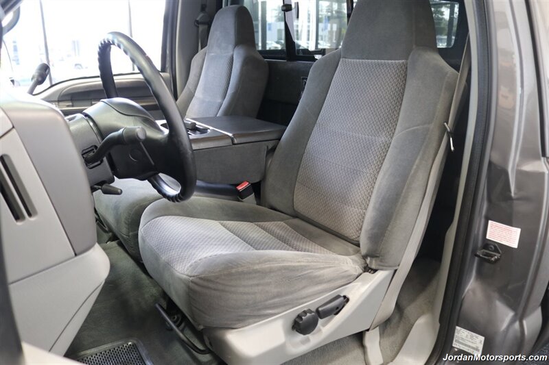 2002 Ford F-350 XLT  1-OWNER* 100%RUST & CORROSION FREE* NEW BRAKES-ROTORS-CALIPERS-FLUIDS-AC COMPRESSOR-17 "WHEELS-35 "TOYO AT3 10-PLYS- 2.5 " BILSTEIN LEVEL LIFT* NEVER HAD 5TH WHEEL OR GOOSENECK* COLLECTOR QUALITY - Photo 14 - Portland, OR 97230