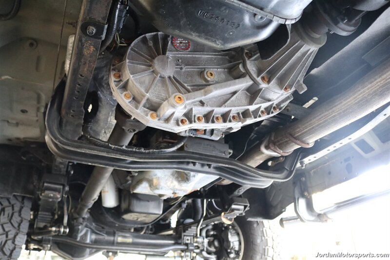 2002 Ford F-350 XLT  1-OWNER* 100%RUST & CORROSION FREE* NEW BRAKES-ROTORS-CALIPERS-FLUIDS-AC COMPRESSOR-17 "WHEELS-35 "TOYO AT3 10-PLYS- 2.5 " BILSTEIN LEVEL LIFT* NEVER HAD 5TH WHEEL OR GOOSENECK* COLLECTOR QUALITY - Photo 27 - Portland, OR 97230