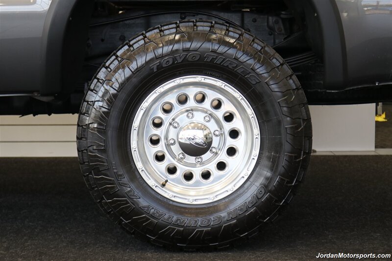 2002 Ford F-350 XLT  1-OWNER* 100%RUST & CORROSION FREE* NEW BRAKES-ROTORS-CALIPERS-FLUIDS-AC COMPRESSOR-17 "WHEELS-35 "TOYO AT3 10-PLYS- 2.5 " BILSTEIN LEVEL LIFT* NEVER HAD 5TH WHEEL OR GOOSENECK* COLLECTOR QUALITY - Photo 40 - Portland, OR 97230