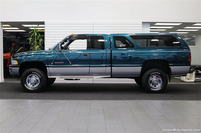 1999 Dodge Ram 2500 Laramie SLT  1-OWNER* 5.9L 24-VALVE* RUST FREE* NEW 33 "COOPER A/T 10-PLY TIRES* NEW BRAKES / FLUIDS* SPRAY IN BED LINER* NO ACCIDENTS* ALL BOOKS* - Photo 3 - Portland, OR 97230