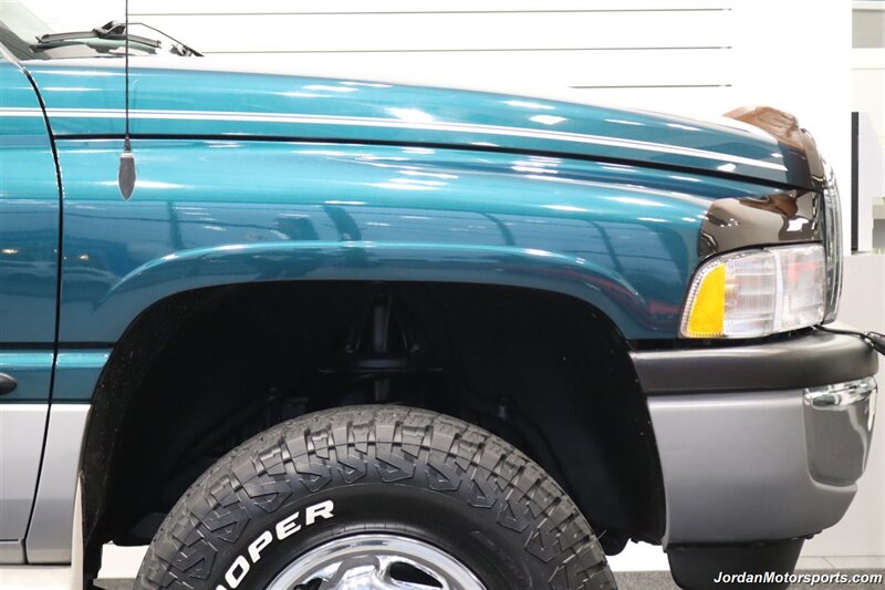 1999 Dodge Ram 2500 Laramie SLT  1-OWNER* 5.9L 24-VALVE* RUST FREE* NEW 33 "COOPER A/T 10-PLY TIRES* NEW BRAKES / FLUIDS* SPRAY IN BED LINER* NO ACCIDENTS* ALL BOOKS* - Photo 29 - Portland, OR 97230