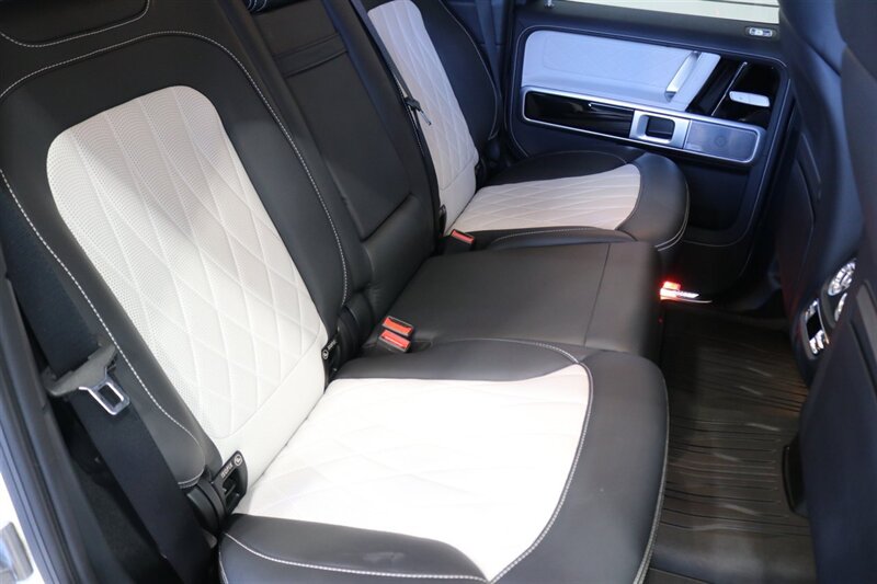 2024 Mercedes-Benz AMG G 63   - Photo 36 - Portland, OR 97230