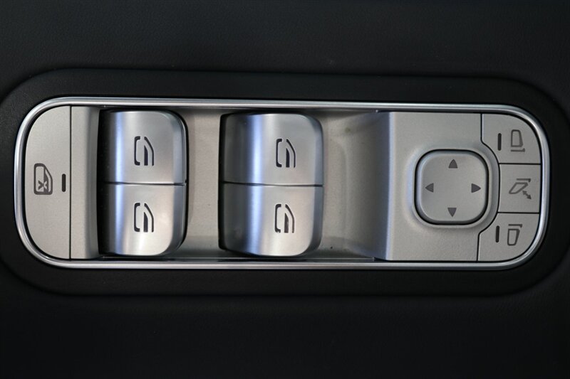 2024 Mercedes-Benz AMG G 63   - Photo 56 - Portland, OR 97230