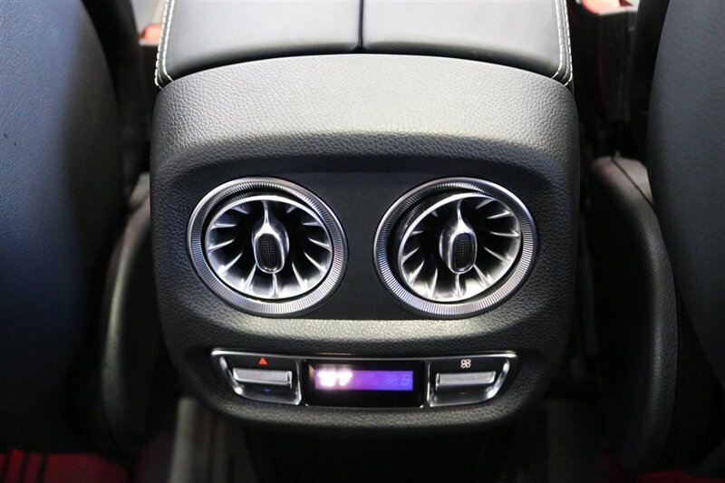 2024 Mercedes-Benz AMG G 63   - Photo 63 - Portland, OR 97230