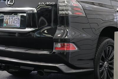 2023 Lexus GX Luxury  1-OWNER* SPORT DESIGN PKG* LUXURY PKG* DASH CAM* MULTI TERRAIN MONITOR* CROSS BARS* TOW PACKAGE* ALL BOOKS - WINDOW STICKER - 2 KEYS* LAST OF THE V-8s - Photo 12 - Portland, OR 97230