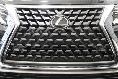 2023 Lexus GX Luxury  1-OWNER* SPORT DESIGN PKG* LUXURY PKG* DASH CAM* MULTI TERRAIN MONITOR* CROSS BARS* TOW PACKAGE* ALL BOOKS - WINDOW STICKER - 2 KEYS* LAST OF THE V-8s - Photo 70 - Portland, OR 97230