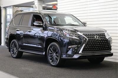 2023 Lexus GX Luxury  1-OWNER* SPORT DESIGN PKG* LUXURY PKG* DASH CAM* MULTI TERRAIN MONITOR* CROSS BARS* TOW PACKAGE* ALL BOOKS - WINDOW STICKER - 2 KEYS* LAST OF THE V-8s - Photo 2 - Portland, OR 97230