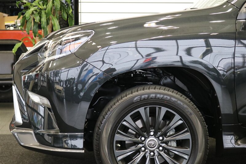 2023 Lexus GX Luxury  1-OWNER* SPORT DESIGN PKG* LUXURY PKG* DASH CAM* MULTI TERRAIN MONITOR* CROSS BARS* TOW PACKAGE* ALL BOOKS - WINDOW STICKER - 2 KEYS* LAST OF THE V-8s - Photo 28 - Portland, OR 97230