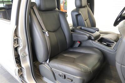 2007 Chevrolet Silverado 2500 LT3  1-OWNER* 100% RUST FREE* LT3 FULL LOAD PKG* NEW BILSTEIN 5100 SHOCKS* NEWER 33 " TOYO A/Ts* NEW OIL-FILTER-AIR FILTER-COOLANT FLUSH-AC SERVICE-IDLER CONTROL ARM-2 NEWER HD BATTERIES - Photo 17 - Portland, OR 97230