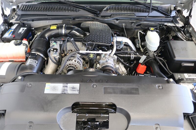 2007 Chevrolet Silverado 2500 LT3  1-OWNER* 100% RUST FREE* LT3 FULL LOAD PKG* NEW BILSTEIN 5100 SHOCKS* NEWER 33 " TOYO A/Ts* NEW OIL-FILTER-AIR FILTER-COOLANT FLUSH-AC SERVICE-IDLER CONTROL ARM-2 NEWER HD BATTERIES - Photo 14 - Portland, OR 97230