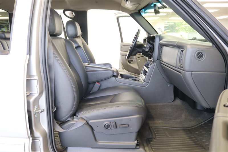2007 Chevrolet Silverado 2500 LT3  1-OWNER* 100% RUST FREE* LT3 FULL LOAD PKG* NEW BILSTEIN 5100 SHOCKS* NEWER 33 " TOYO A/Ts* NEW OIL-FILTER-AIR FILTER-COOLANT FLUSH-AC SERVICE-IDLER CONTROL ARM-2 NEWER HD BATTERIES - Photo 77 - Portland, OR 97230