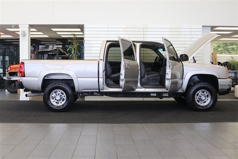 2007 Chevrolet Silverado 2500 LT3  1-OWNER* 100% RUST FREE* LT3 FULL LOAD PKG* NEW BILSTEIN 5100 SHOCKS* NEWER 33 " TOYO A/Ts* NEW OIL-FILTER-AIR FILTER-COOLANT FLUSH-AC SERVICE-IDLER CONTROL ARM-2 NEWER HD BATTERIES - Photo 11 - Portland, OR 97230