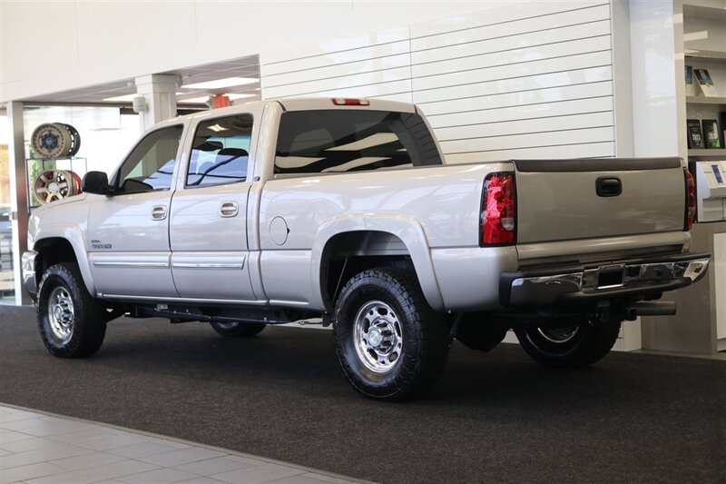 2007 Chevrolet Silverado 2500 LT3  1-OWNER* 100% RUST FREE* LT3 FULL LOAD PKG* NEW BILSTEIN 5100 SHOCKS* NEWER 33 " TOYO A/Ts* NEW OIL-FILTER-AIR FILTER-COOLANT FLUSH-AC SERVICE-IDLER CONTROL ARM-2 NEWER HD BATTERIES - Photo 6 - Portland, OR 97230