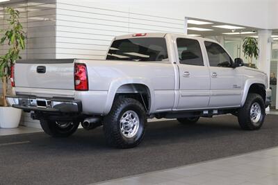 2007 Chevrolet Silverado 2500 LT3  1-OWNER* 100% RUST FREE* LT3 FULL LOAD PKG* NEW BILSTEIN 5100 SHOCKS* NEWER 33 " TOYO A/Ts* NEW OIL-FILTER-AIR FILTER-COOLANT FLUSH-AC SERVICE-IDLER CONTROL ARM-2 NEWER HD BATTERIES - Photo 7 - Portland, OR 97230