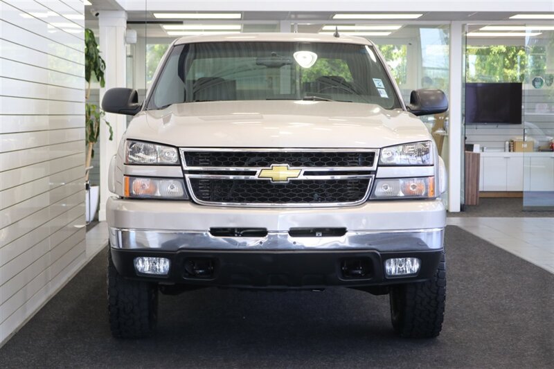 2007 Chevrolet Silverado 2500 LT3  1-OWNER* 100% RUST FREE* LT3 FULL LOAD PKG* NEW BILSTEIN 5100 SHOCKS* NEWER 33 " TOYO A/Ts* NEW OIL-FILTER-AIR FILTER-COOLANT FLUSH-AC SERVICE-IDLER CONTROL ARM-2 NEWER HD BATTERIES - Photo 8 - Portland, OR 97230