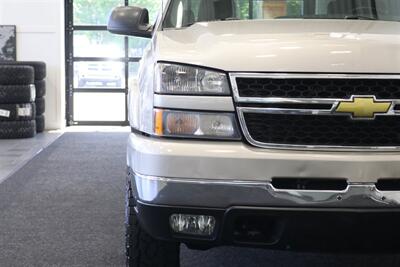 2007 Chevrolet Silverado 2500 LT3  1-OWNER* 100% RUST FREE* LT3 FULL LOAD PKG* NEW BILSTEIN 5100 SHOCKS* NEWER 33 " TOYO A/Ts* NEW OIL-FILTER-AIR FILTER-COOLANT FLUSH-AC SERVICE-IDLER CONTROL ARM-2 NEWER HD BATTERIES - Photo 55 - Portland, OR 97230