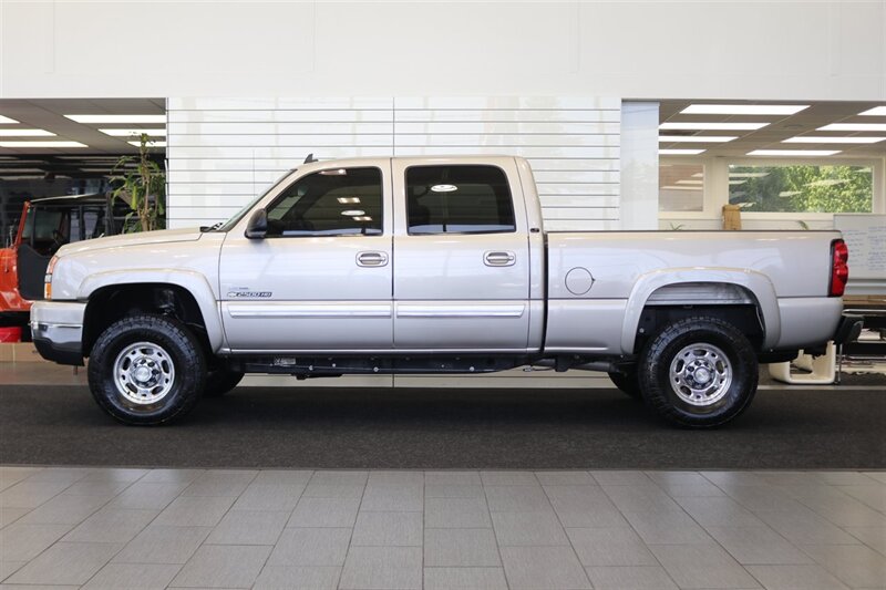 2007 Chevrolet Silverado 2500 LT3  1-OWNER* 100% RUST FREE* LT3 FULL LOAD PKG* NEW BILSTEIN 5100 SHOCKS* NEWER 33 " TOYO A/Ts* NEW OIL-FILTER-AIR FILTER-COOLANT FLUSH-AC SERVICE-IDLER CONTROL ARM-2 NEWER HD BATTERIES - Photo 4 - Portland, OR 97230