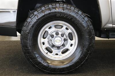 2007 Chevrolet Silverado 2500 LT3  1-OWNER* 100% RUST FREE* LT3 FULL LOAD PKG* NEW BILSTEIN 5100 SHOCKS* NEWER 33 " TOYO A/Ts* NEW OIL-FILTER-AIR FILTER-COOLANT FLUSH-AC SERVICE-IDLER CONTROL ARM-2 NEWER HD BATTERIES - Photo 21 - Portland, OR 97230