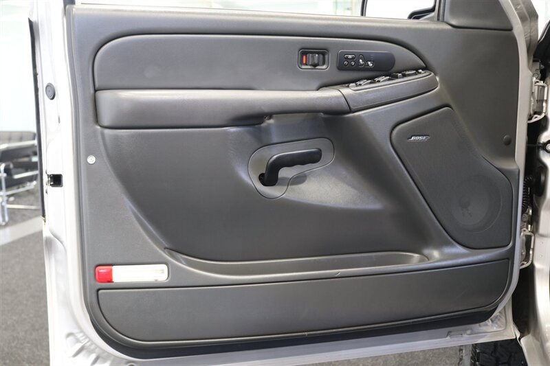 2007 Chevrolet Silverado 2500 LT3  1-OWNER* 100% RUST FREE* LT3 FULL LOAD PKG* NEW BILSTEIN 5100 SHOCKS* NEWER 33 " TOYO A/Ts* NEW OIL-FILTER-AIR FILTER-COOLANT FLUSH-AC SERVICE-IDLER CONTROL ARM-2 NEWER HD BATTERIES - Photo 62 - Portland, OR 97230