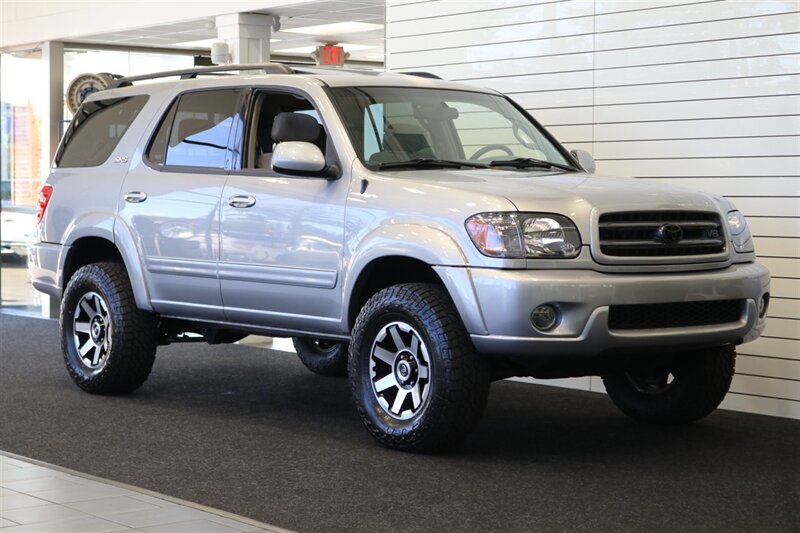 2004 Toyota Sequoia SR5  2-OREGON OWNERS SINCE NEW RUST FREE* NEW BILSTEIN TOYTEC LEVEL LIFT* NEW 33