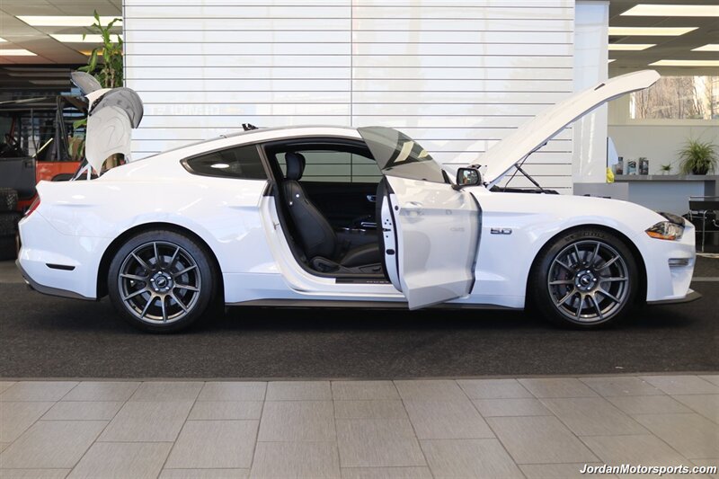 2020 Ford Mustang GT Premium  9K MLS* PREMIUM WITH PERFORMANCE PKG* APEX WHEELS W/NEW TIRES* THOUSANDS INVESTED IN TOP OF THE LINE UPGRADES* ALL ORIGINAL BOOKS - MANUALS - ALL RECEIPTS - ALL KEYS - Photo 10 - Portland, OR 97230