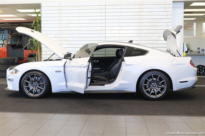 2020 Ford Mustang GT Premium  9K MLS* PREMIUM WITH PERFORMANCE PKG* APEX WHEELS W/NEW TIRES* THOUSANDS INVESTED IN TOP OF THE LINE UPGRADES* ALL ORIGINAL BOOKS - MANUALS - ALL RECEIPTS - ALL KEYS - Photo 9 - Portland, OR 97230