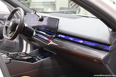 2025 BMW M5 Touring 141K MSRP* CARBON CERAMIC BRAKES-EXECUTIVE PKG - M-DRIVER PKG* CARBON FIBER FRONT SPLITTER - CARBON REAR DIFFUESER - CARBON SIDE SKIRTS - H&R LOWERING SPRINGS* DOWN PIPES & COLD AIR INTAKES - Photo 53 - Portland, OR 97230