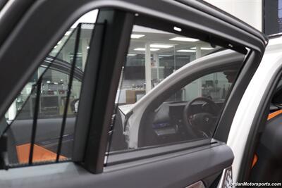 2025 BMW M5 Touring 141K MSRP* CARBON CERAMIC BRAKES-EXECUTIVE PKG - M-DRIVER PKG* CARBON FIBER FRONT SPLITTER - CARBON REAR DIFFUESER - CARBON SIDE SKIRTS - H&R LOWERING SPRINGS* DOWN PIPES & COLD AIR INTAKES - Photo 60 - Portland, OR 97230